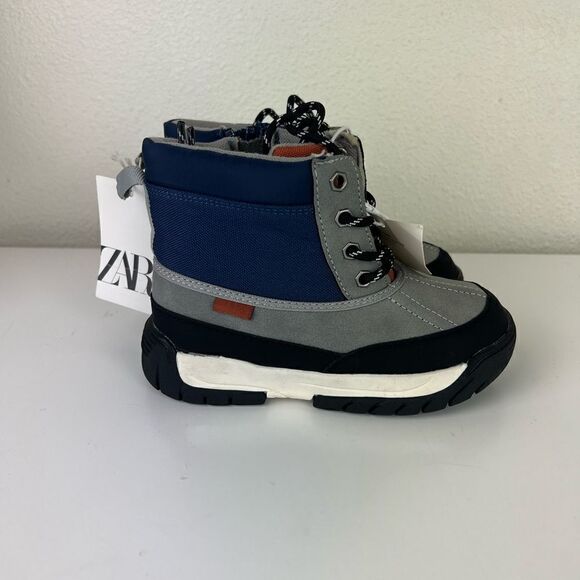 Zara CONTRASTING HIGH-TOP SNEAKERS Kids  12 .5 - Picture 9 of 9
